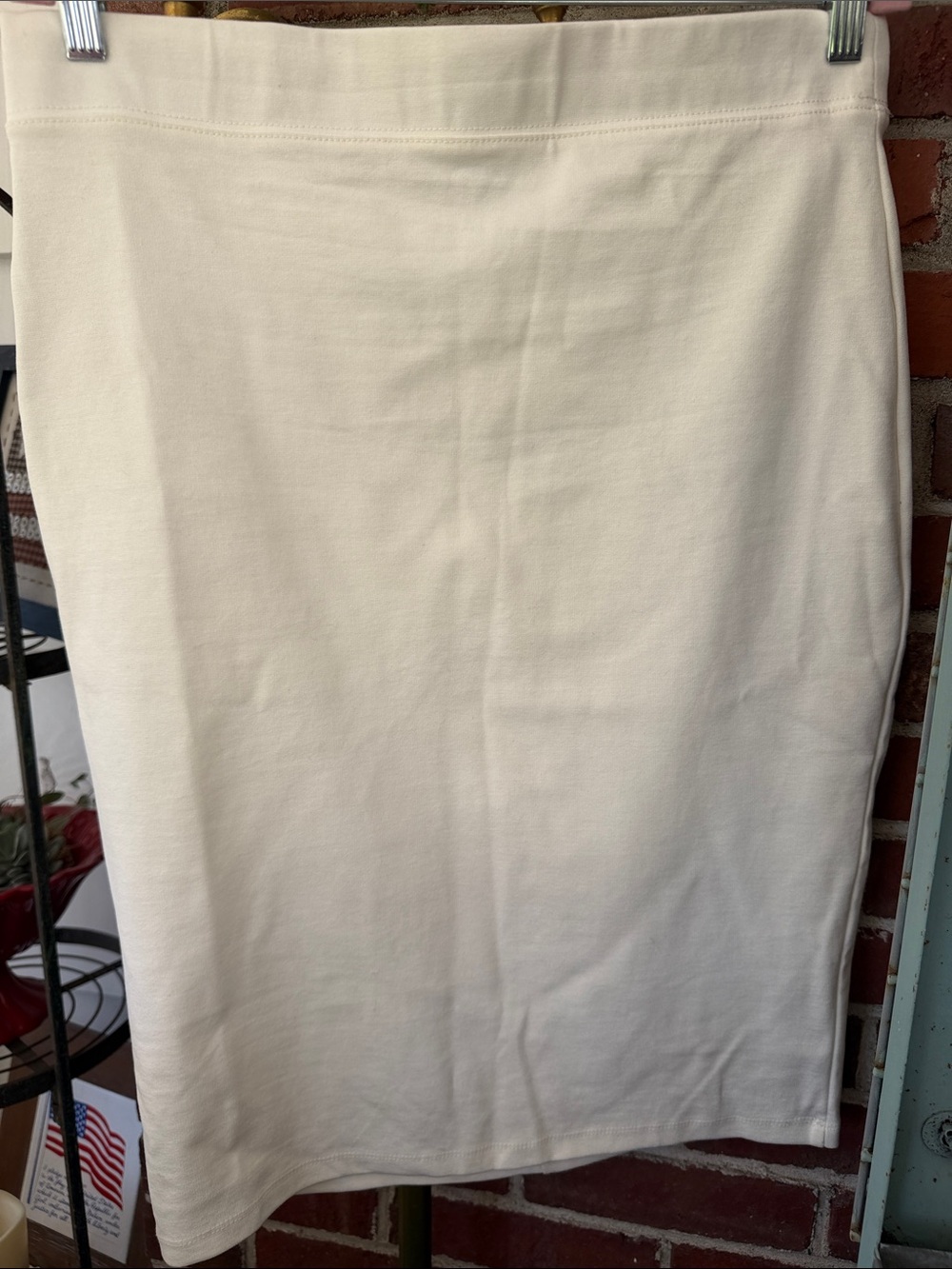 IRIS 1X White Ponte Pencil Skirt - Classic Clean Style